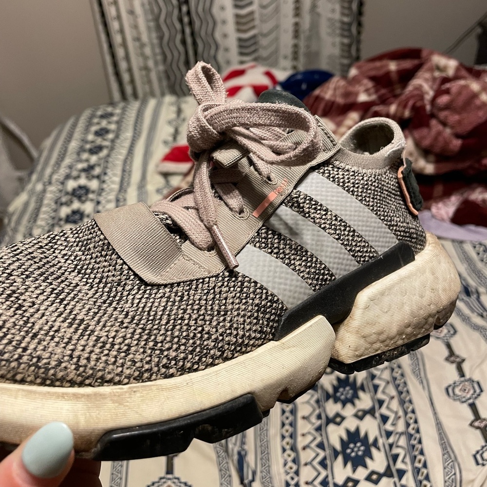 Womens adidas shoes size 8.5